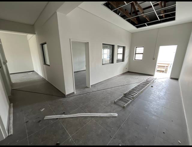 198M² WAREHOUSE TO LET IN NDABENI